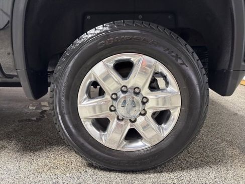 Used 2020 Chevrolet Silverado 2500 LTZ w/ LTZ Premium Package AWD/4WD image 18