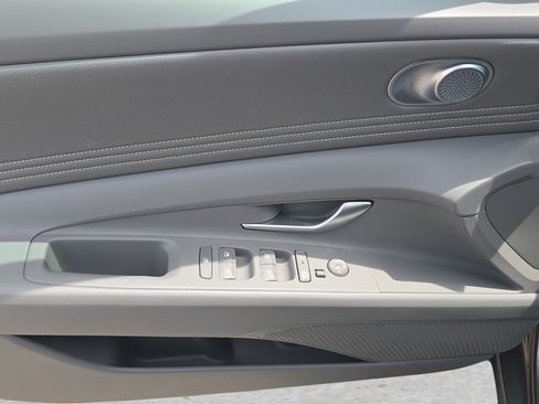 Certified 2026 Hyundai Elantra Sport FWD image 16