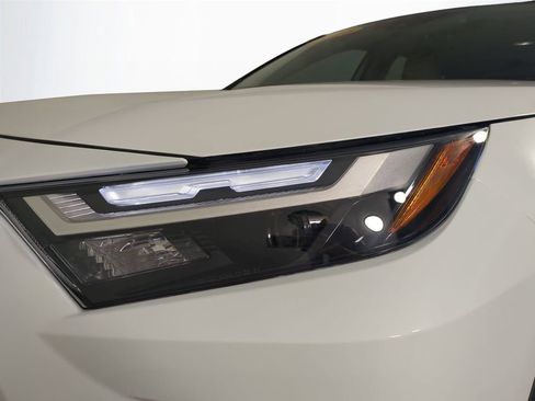 Used 2025 Toyota RAV4 LE image 10