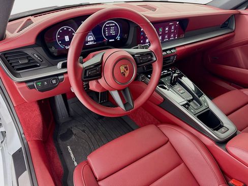 Certified 2025 Porsche 911 Carrera RWD image 4