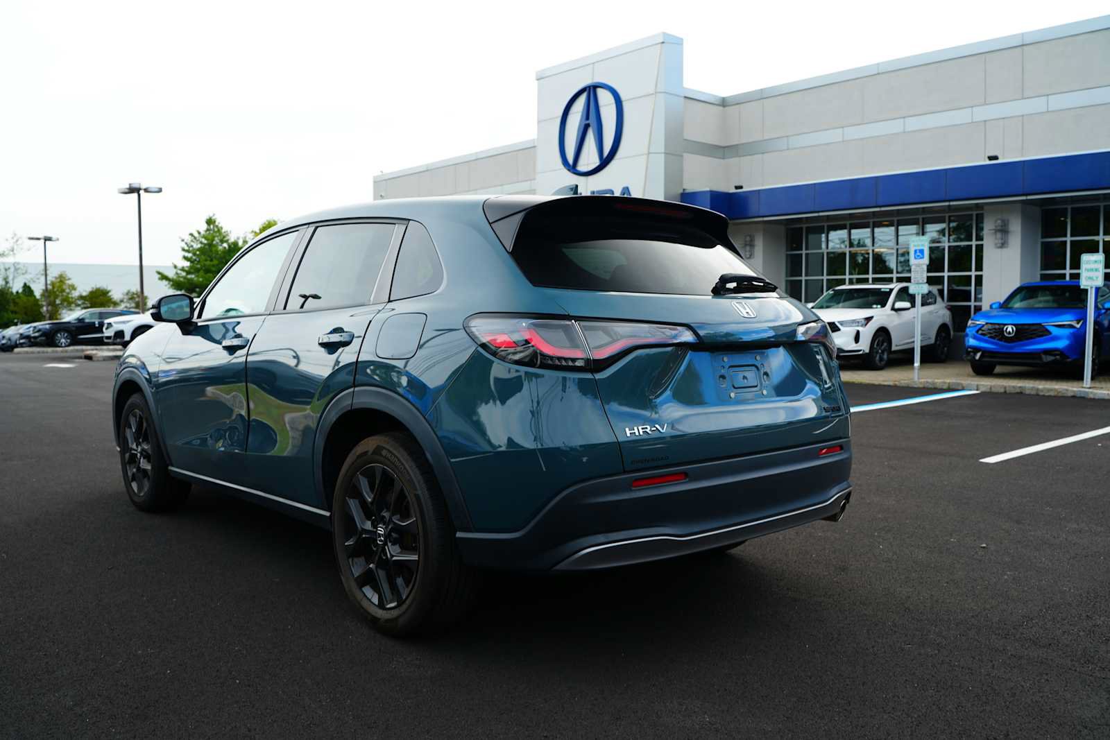 Used 2024 Honda HR-V Sport image 5