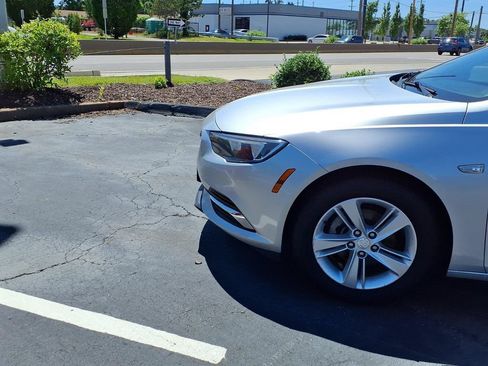 Used 2018 Buick Regal Preferred FWD image 23