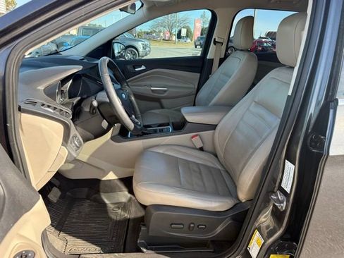 Used 2018 Ford Escape SEL image 18