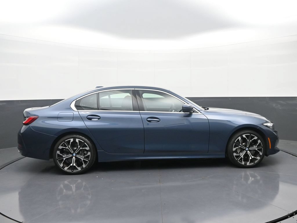 Used 2026 BMW 330i xDrive Sedan AWD/4WD image 8