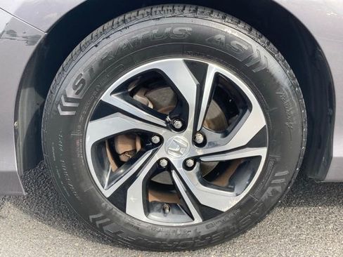 Used 2017 Honda Accord LX image 12