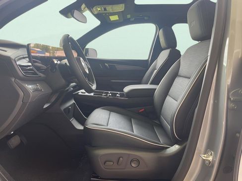 New 2025 Buick Enclave Sport Touring w/ Super Cruise Package image 7