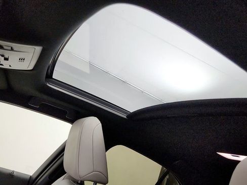 Used 2019 Lexus UX 250h w/ Premium Package image 12