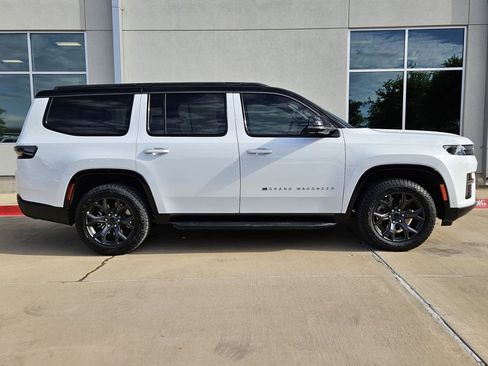 New 2026 Jeep Grand Wagoneer 4WD image 2