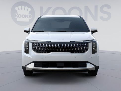 New 2026 Kia Carnival LXS image 2