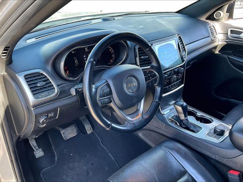 Used 2021 Jeep Grand Cherokee Limited w/ Luxury Group II image 17