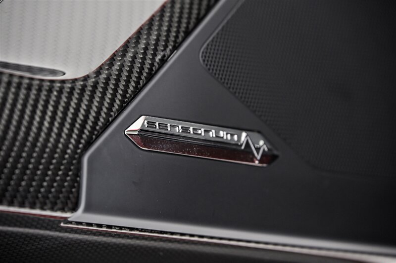 Used 2019 Lamborghini Aventador SVJ AWD/4WD image 33