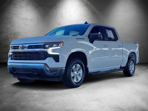 Certified 2025 Chevrolet Silverado 1500 LT w/ LPO, Dark Essentials Package image 5