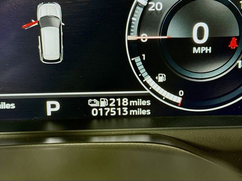 Used 2023 Mitsubishi Outlander SE image 16