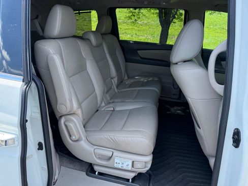 Used 2014 Honda Odyssey Touring Elite image 23