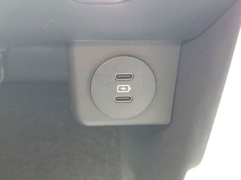 Used 2025 Ford Explorer ST-Line w/ Premium Package RWD image 34