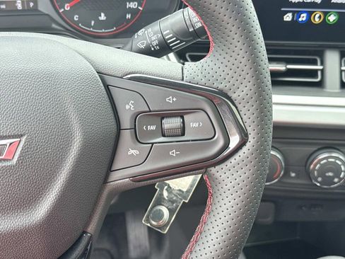 New 2026 Chevrolet Trax RS w/ Sunroof Package FWD image 24