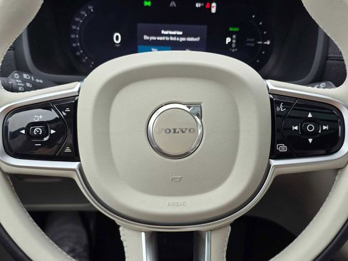 New 2026 Volvo XC90 T8 Ultra w/ Lounge Package image 25