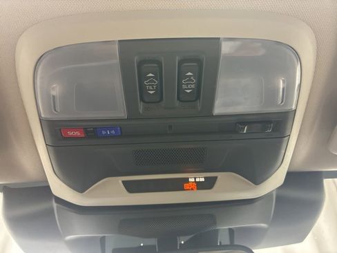 Used 2024 Subaru Crosstrek 2.0i Premium image 18