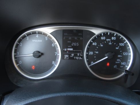 Used 2025 Nissan Kicks Play S image 25