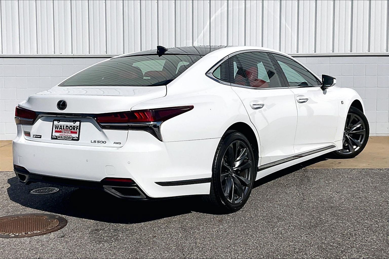 Used 2018 Lexus LS 500 F Sport w/ Accessory Package (Z1) AWD/4WD image 17
