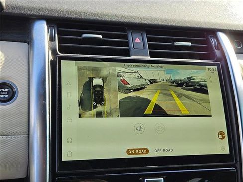 Used 2022 Land Rover Discovery S R-Dynamic image 18