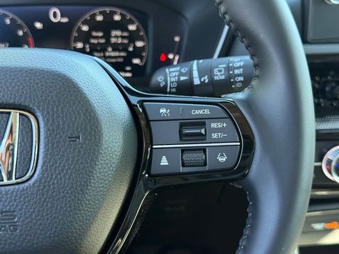 Used 2026 Honda CR-V EX-L image 31