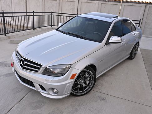 Used 2008 Mercedes-Benz C 63 AMG Sedan image 28