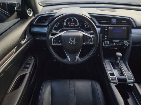 Used 2018 Honda Civic Touring image 16