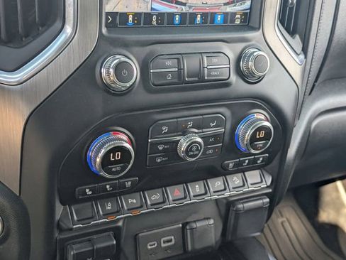 Used 2021 GMC Sierra 2500 Denali w/ Technology Package image 28