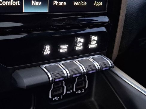 Used 2022 RAM 3500 Laramie image 17