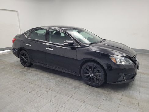 Used 2018 Nissan Sentra SR w/ SR Midnight Edition Package image 11