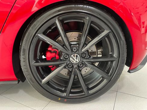 Used 2020 Volkswagen GTI SE image 13