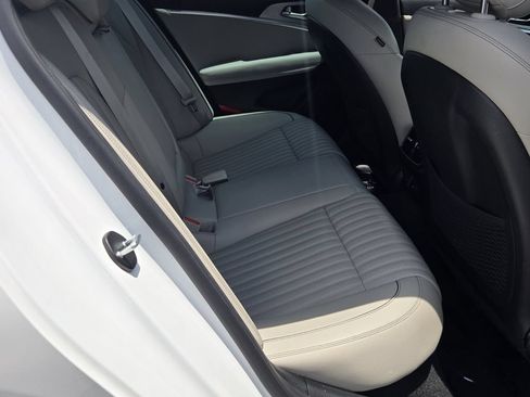 Used 2023 Genesis G70 2.0T w/ Sport Prestige Package RWD image 16