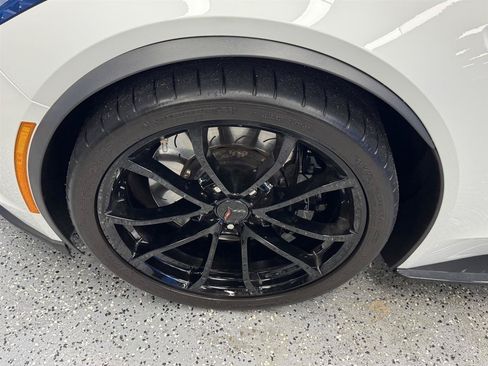 Used 2017 Chevrolet Corvette Grand Sport RWD image 27
