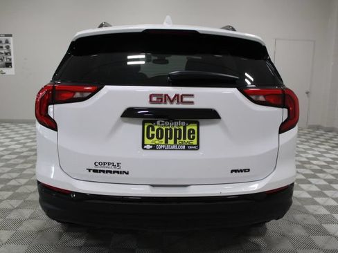 Used 2021 GMC Terrain SLT w/ Elevation Edition AWD/4WD image 10
