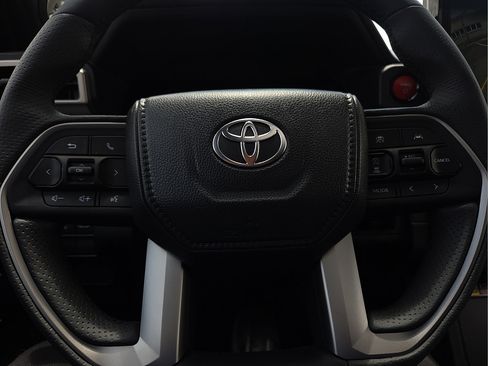 New 2026 Toyota 4Runner TRD Off-Road Premium AWD/4WD image 25