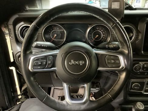 Used 2022 Jeep Gladiator Overland w/ Popular Equipment Package image 28