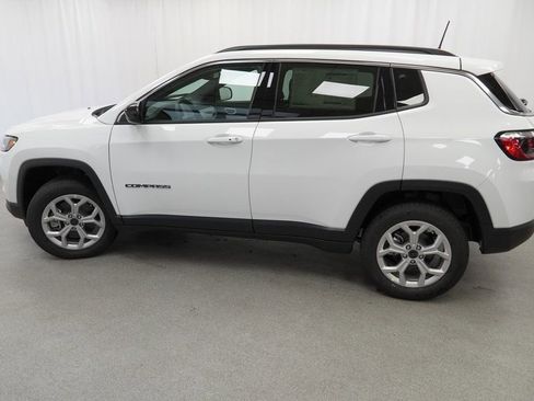 New 2026 Jeep Compass Latitude image 14