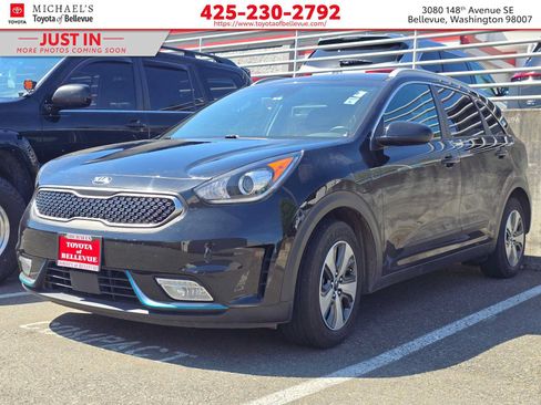 Used 2018 Kia Niro LX FWD image 1