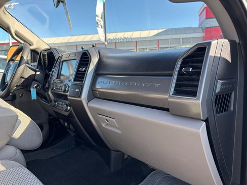 Used 2019 Ford F250 XLT w/ Snow Plow Prep Package AWD/4WD image 23