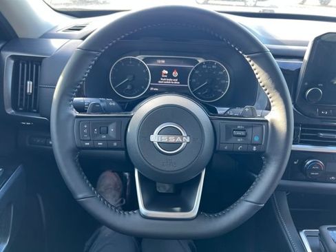 New 2025 Nissan Pathfinder SL w/ Lighting Package (N92) image 17