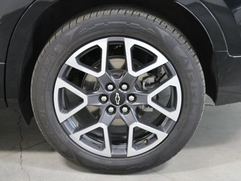 Used 2023 Chevrolet Blazer RS w/ Enhanced Convenience Package FWD image 17