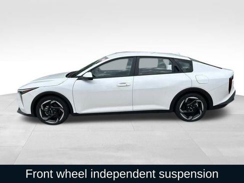 Used 2025 Kia K4 EX image 9