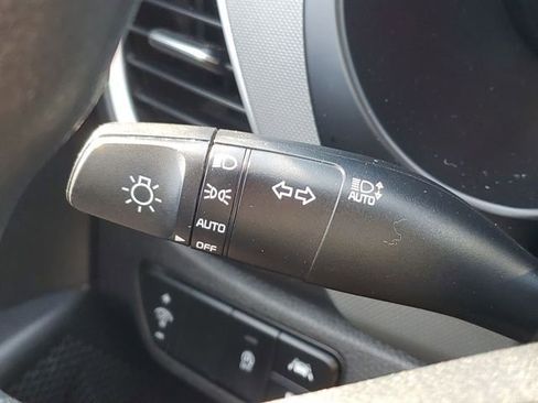 Used 2023 Kia Seltos LX image 10