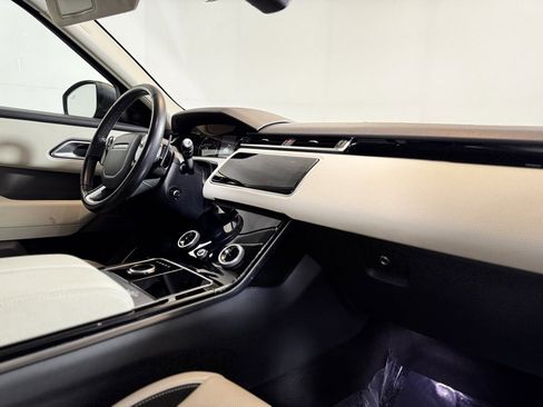 Used 2022 Land Rover Range Rover Velar S image 9