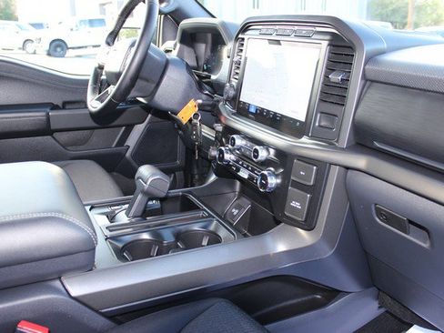 Used 2024 Ford F150 XLT w/ FX4 Off-Road Package image 17
