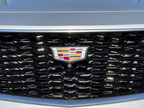 Used 2022 Cadillac XT4 Sport AWD/4WD image 46