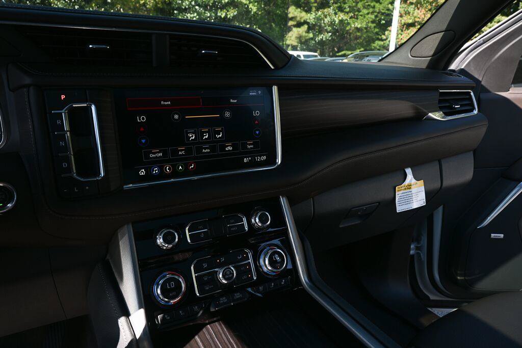 Used 2021 GMC Yukon Denali AWD/4WD image 12