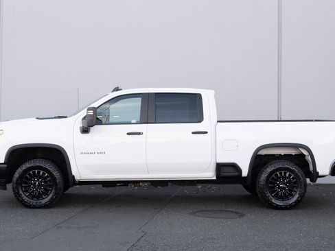 Used 2024 Chevrolet Silverado 3500 W/T image 23