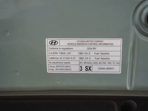 Used 2024 Hyundai Kona Limited AWD/4WD image 30